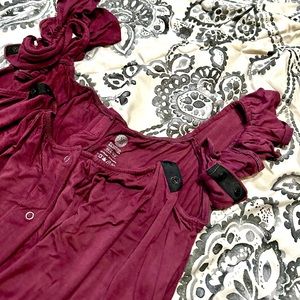 Kindred Braverly Ruffled Sleeve Labor and Delivery gown